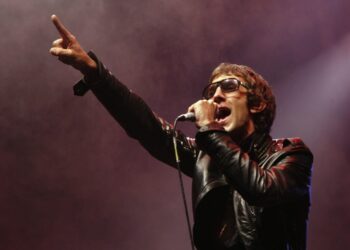 Florence and The Machine – Ship To Wrek