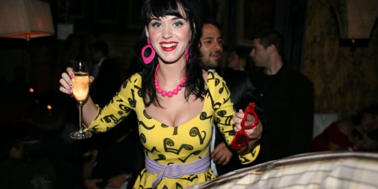 Sia – Fire Meet Gasoline