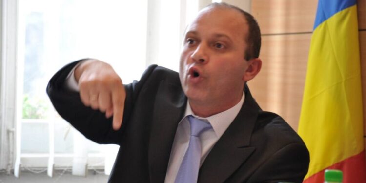 Consilierii rădăuţeni lipsesc oraşul de milioane de euro