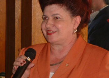 Mult iubita, stimata şi nestemata Stela Acatrinei