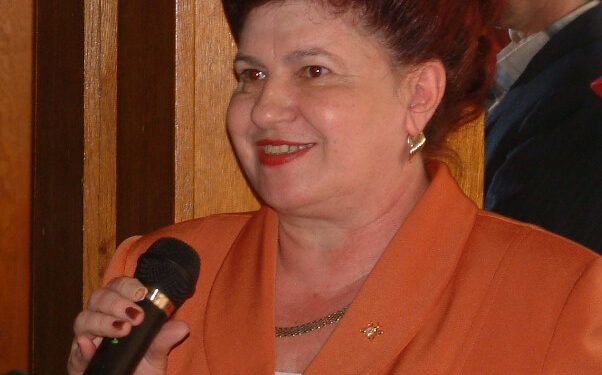 Mult iubita, stimata şi nestemata Stela Acatrinei