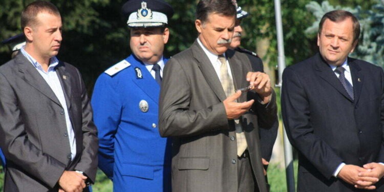 Capul tăiat, sabia nu-l taie