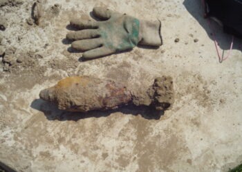 Bombă adusă de un copil în curtea bunicii