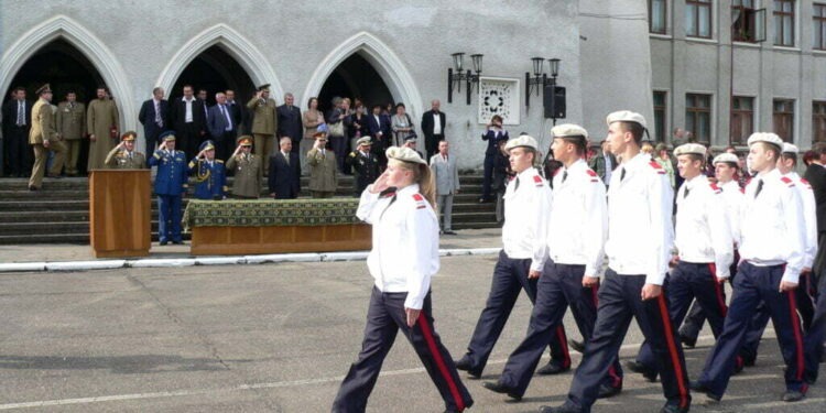 Colegiul Militar din Cîmpulung a fost închis!