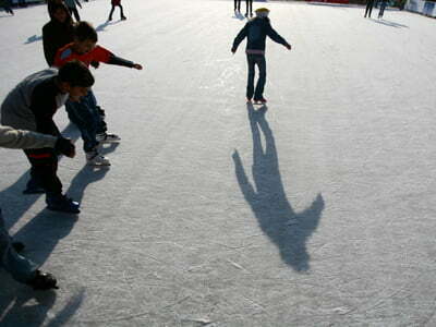 Se redeschide patinoarul