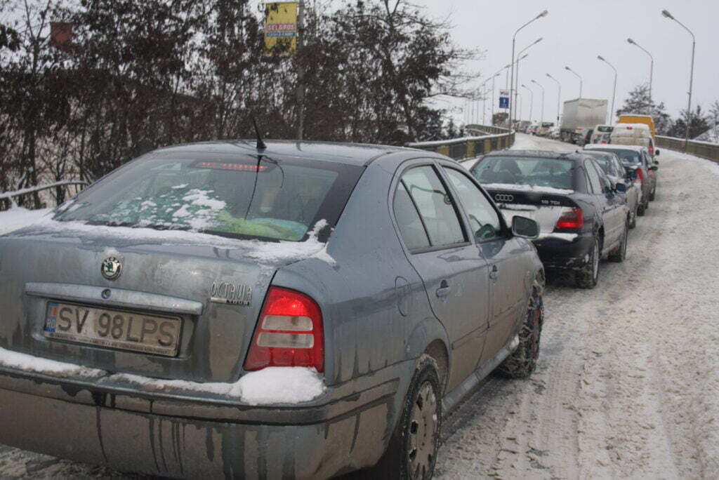 Dublu accident la intrarea în Suceava