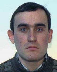 Poliţiştii l-au prins pe un individ din Drăgoieşti care a încercat să omoare şi să violeze