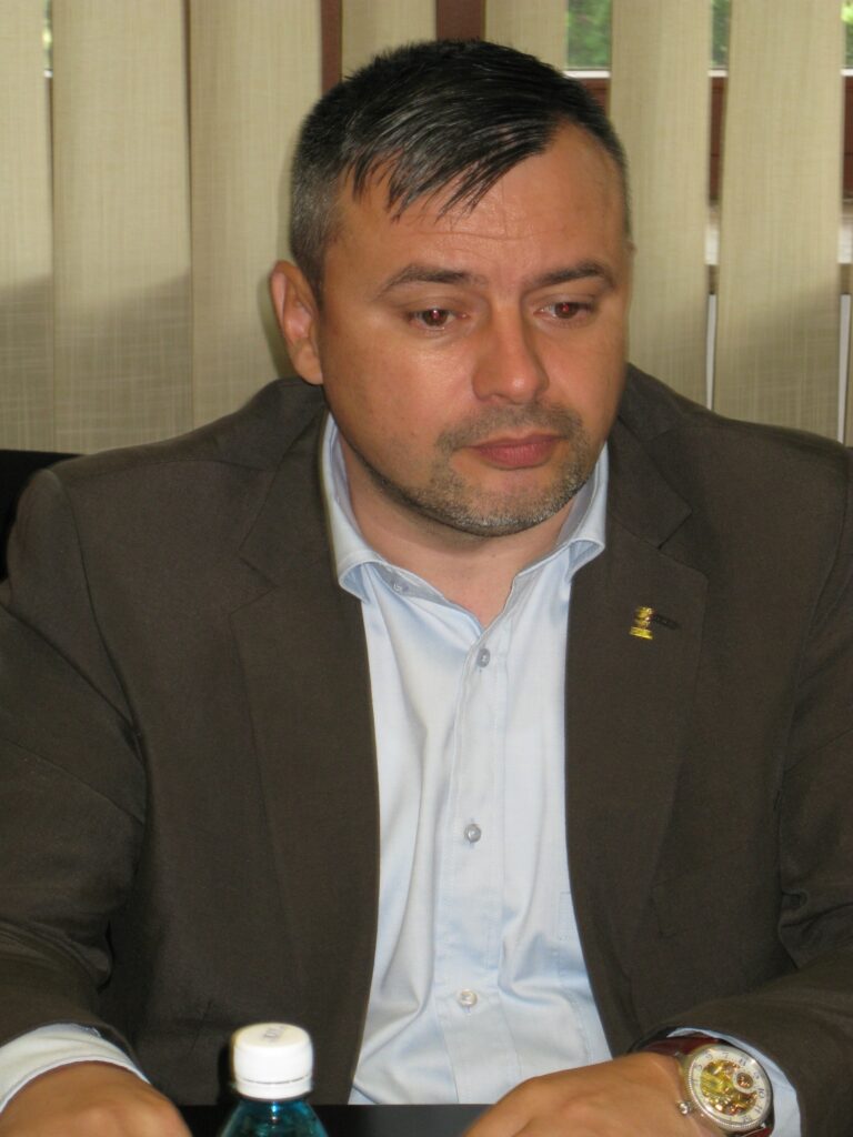 Deputatul Bălan calcă pe urmele preşedintelui Băsescu