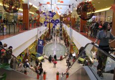 Iulius Mall Suceava, unul dintre cele mai puternice mall-uri din ţară