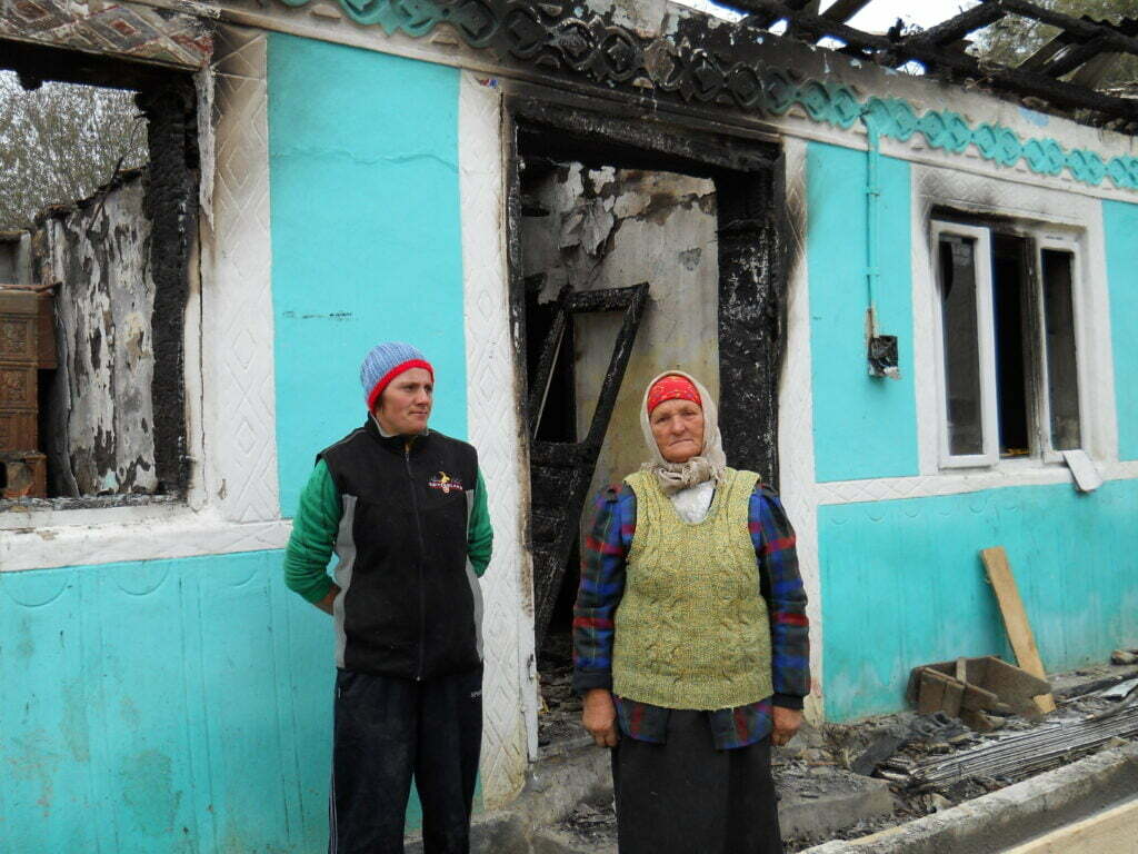 Ajutor din partea Arhiepiscopiei pentru 11 familii din Zamostea