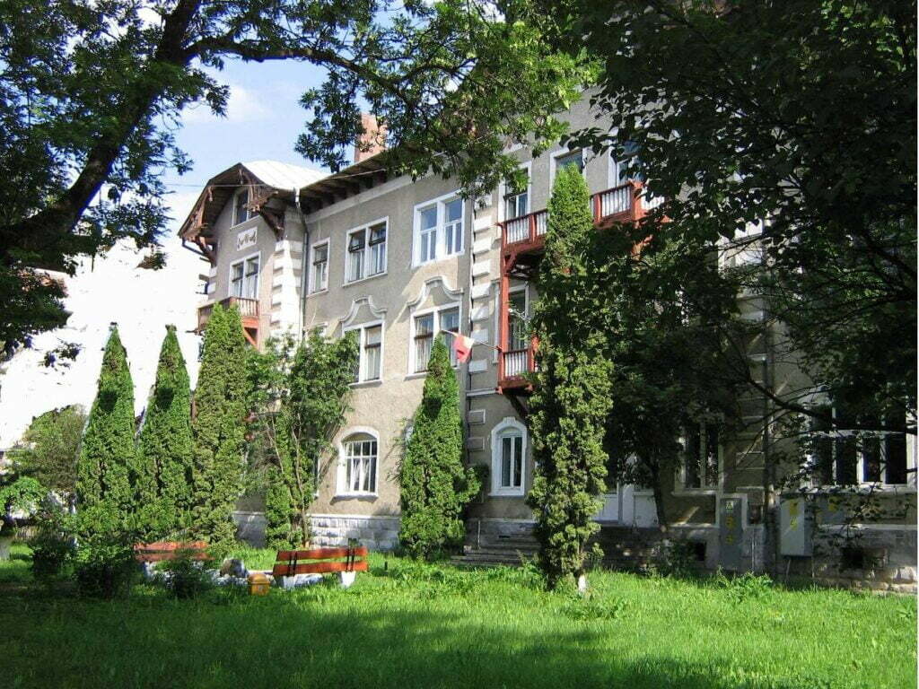 Bani pentru Maternitatea şi Chirurgia de la Spitalul Vatra-Dornei