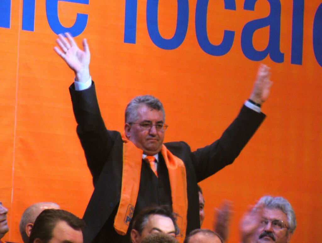 Singur împotriva nimănui
