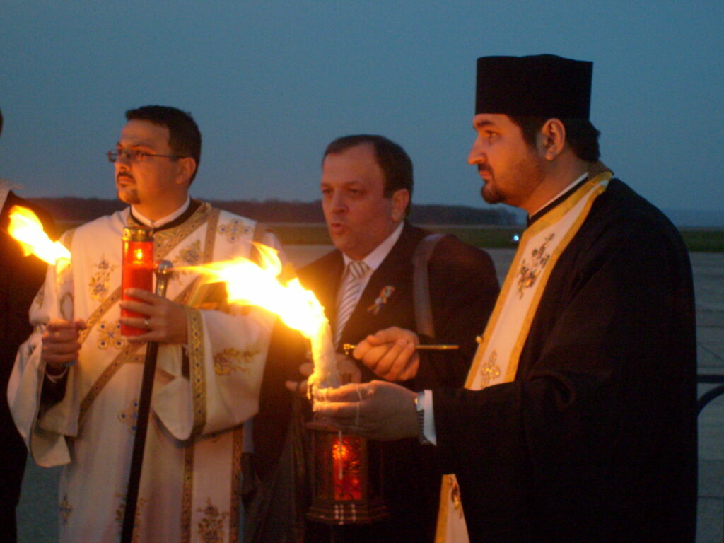 Lumina Sfîntă de la Suceava a ajuns şi în Ucraina