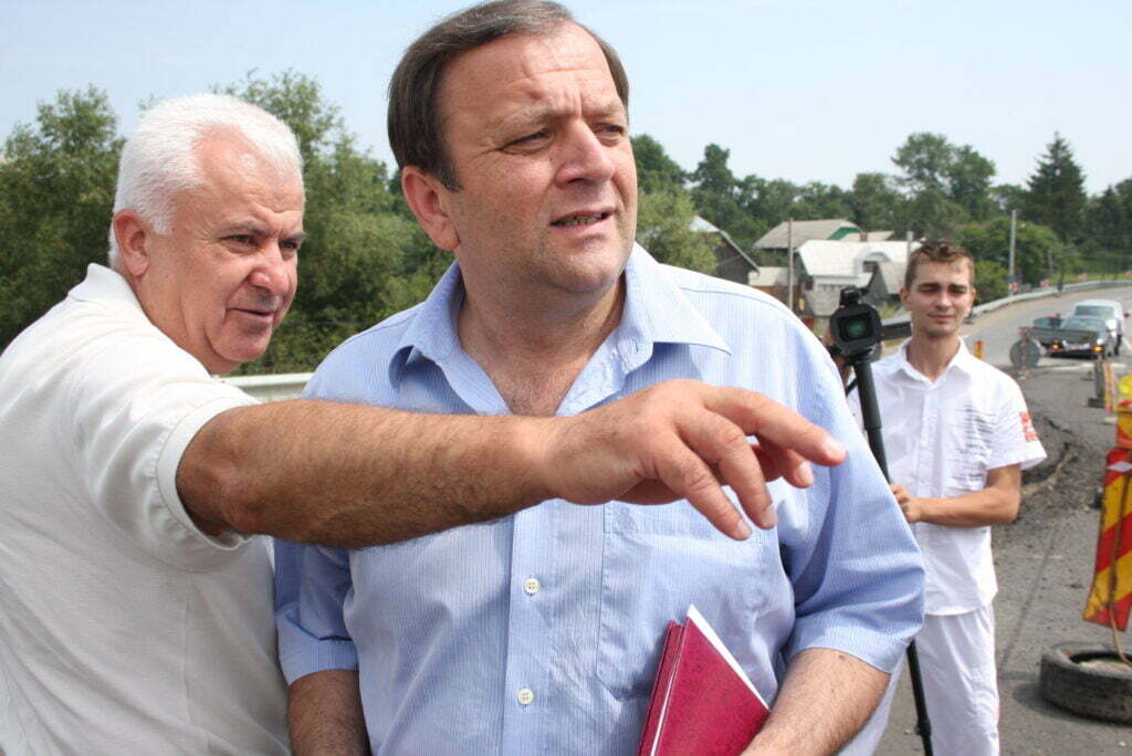 Nu reorganizarea teritorială lipseşte