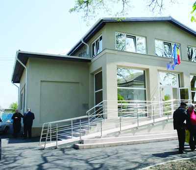 A început distribuirea ajutoarelor de la UE