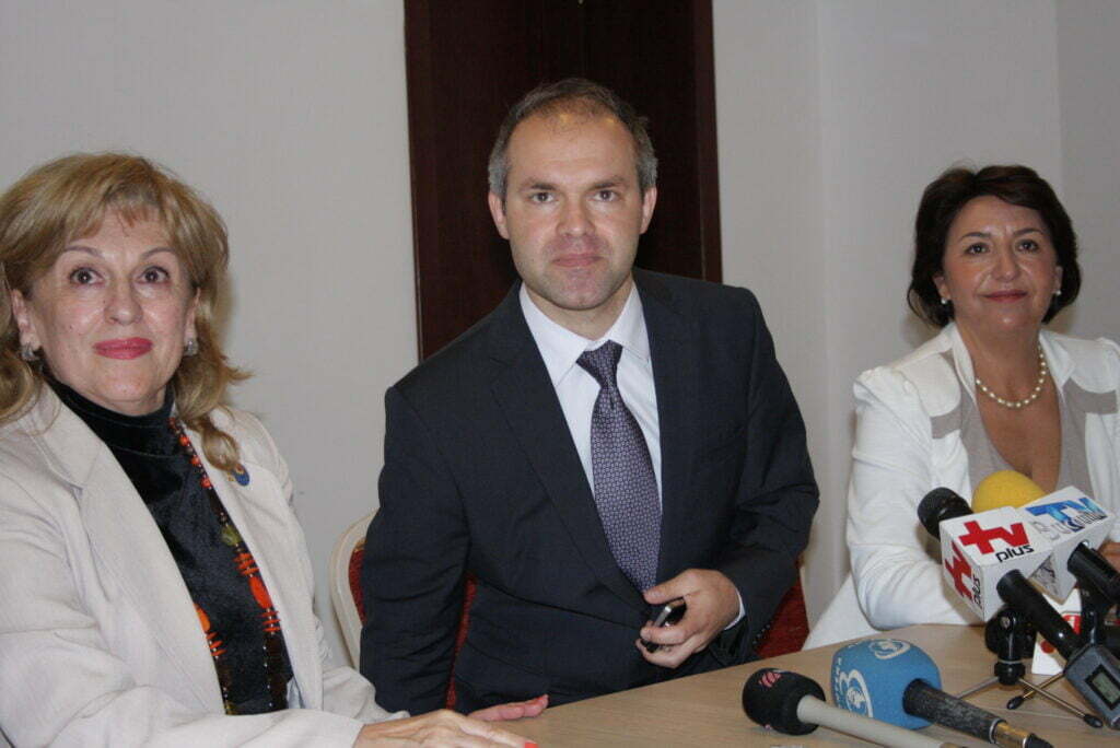 Deputata Ardeleanu neagă că-şi doreşte şefia universităţii sucevene