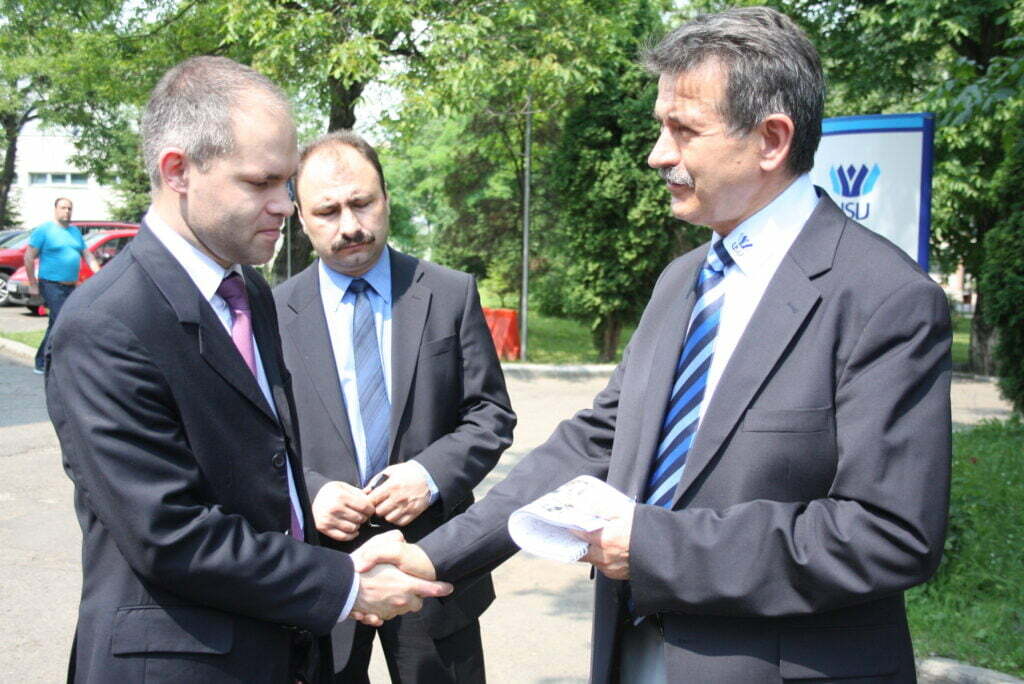 Rectorul Graur l-a prins cu minciuna pe ministrul Funeriu
