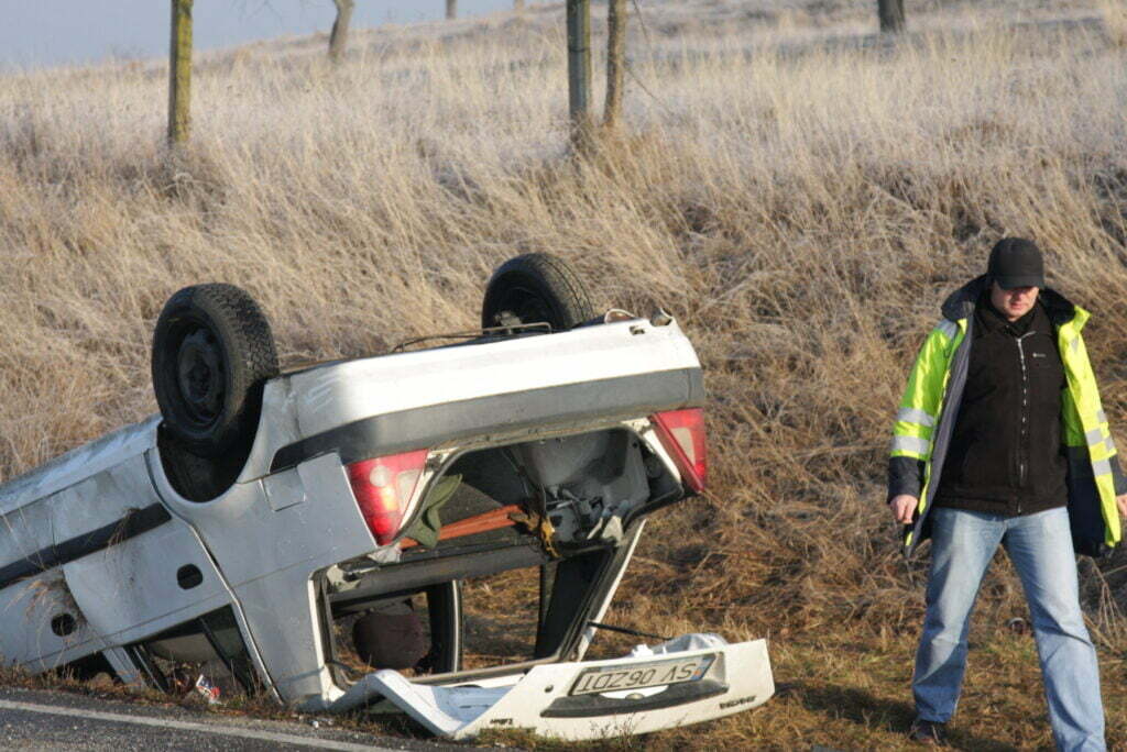 Accident de circulaţie cu un mort, la ieşirea din Fălticeni