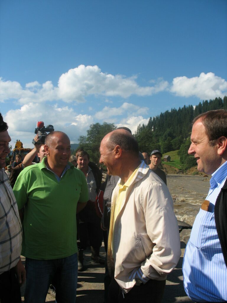 Dictatorul Băsescu, speranţa USL Suceava