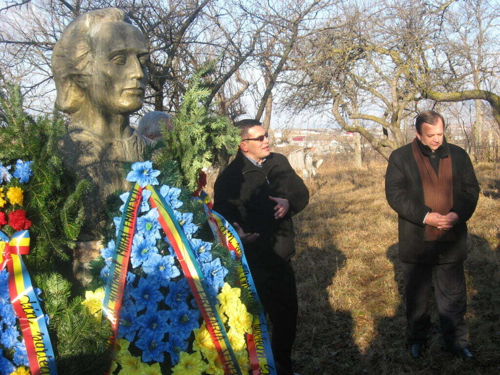 Premiul de excelenţă „Mihai Eminescu”, primit de un poet vasluian