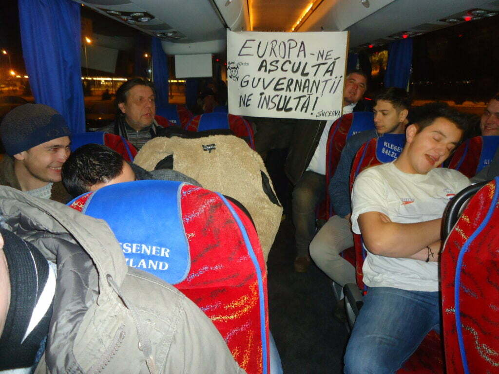 200 de membri USL Suceava, la mitingul de la Bucureşti