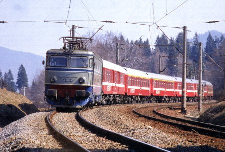 Trenuri suplimentate, pentru perioada Sărbătorilor de Paşte