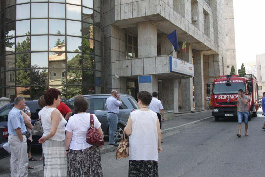 Incendiu la Direcţia de Finanţe Suceava