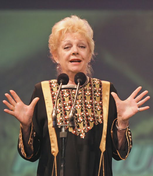 Ileana Stana Ionescu, pe scena Casei de Cultură Suceava