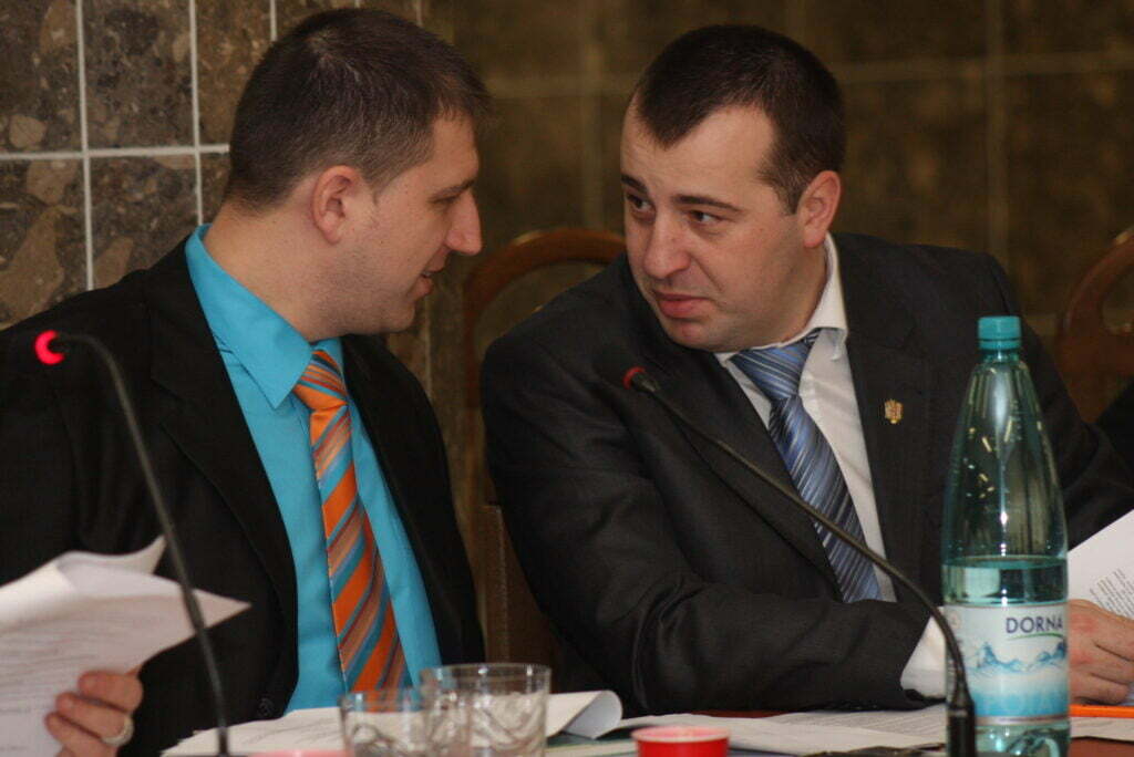 Discuţiile privind dările locale, amînate pînă pe 10 ianuarie
