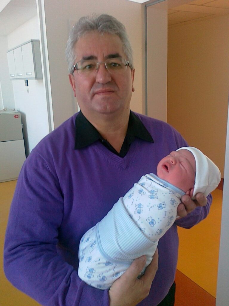 Primarul Lungu a devenit bunic