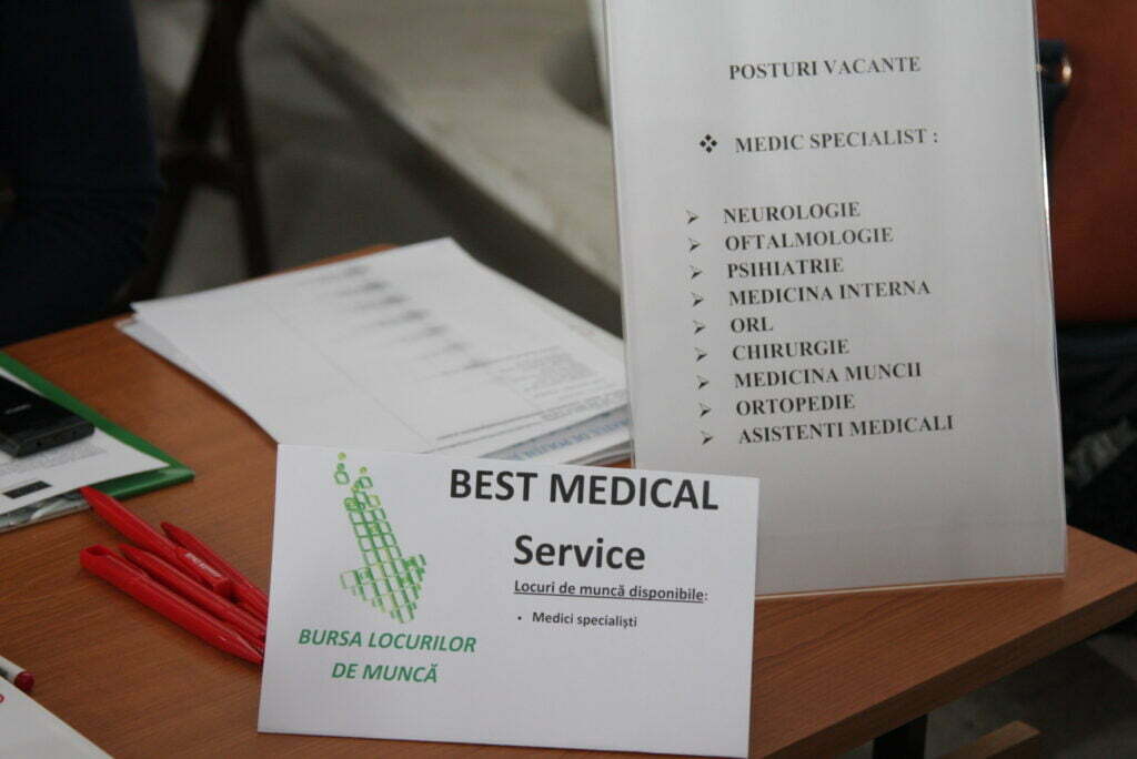 O clinică privată caută medici şi asistenţi pentru Suceava