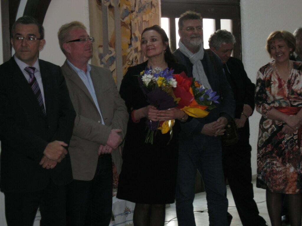 Soţia consulului Ucrainei la Suceava a deschis o expoziţie de goblenuri
