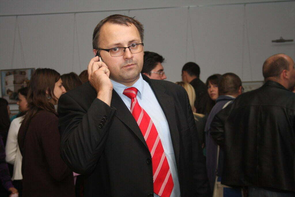 Pilosul Şologon, abandonat de preşedintele PSD