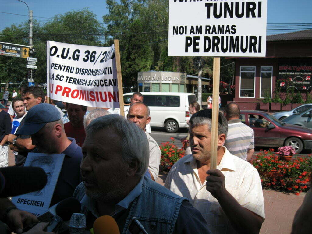 Foşti salariaţi ai „Termica”, din nou în stradă