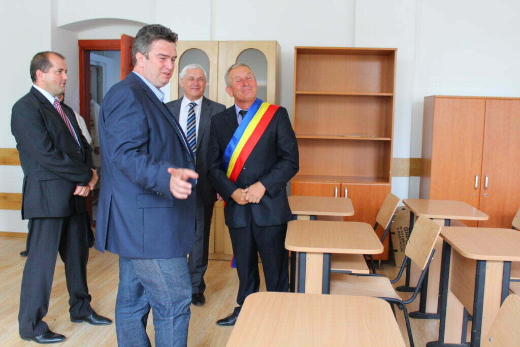 Şcoala din Grăniceşti, renovată cu 700.000 de euro
