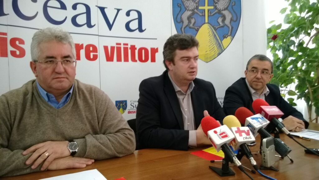 Trei avioane vor survola Suceava de Ziua Naţională