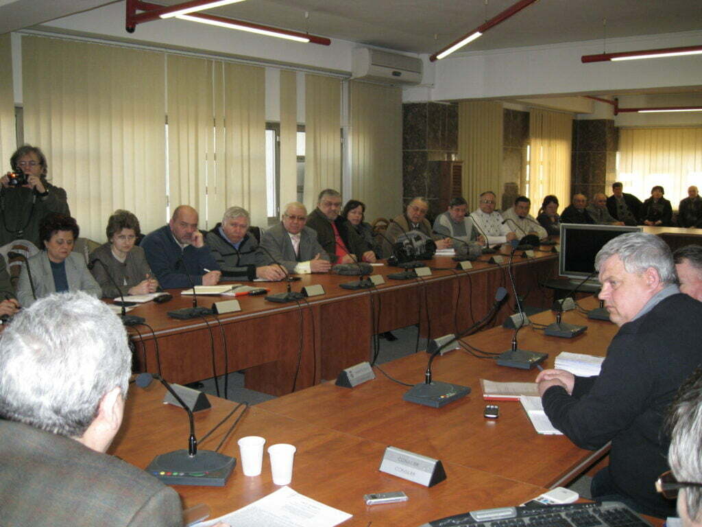 Firma de transport public local, în blocaj financiar