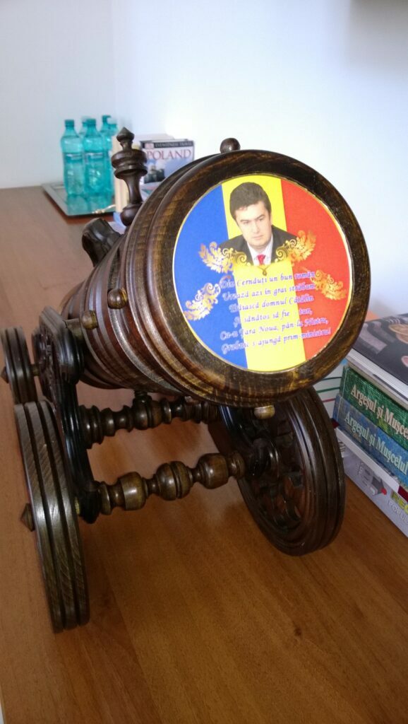 Un tun pentru Cătălin Nechifor, cu ocazia zilei de naştere