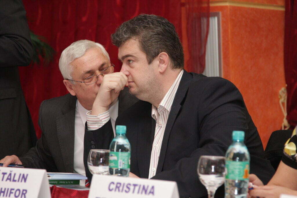 Şeful Inspectoratului Şcolar, criticat de preşedintele Consiliului Judeţean