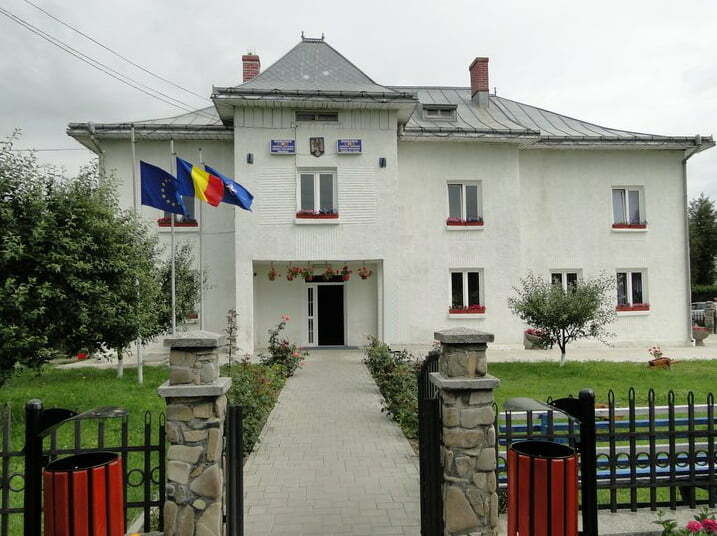 Suspiciuni de mită pentru schimbarea viceprimarului de Dolhasca