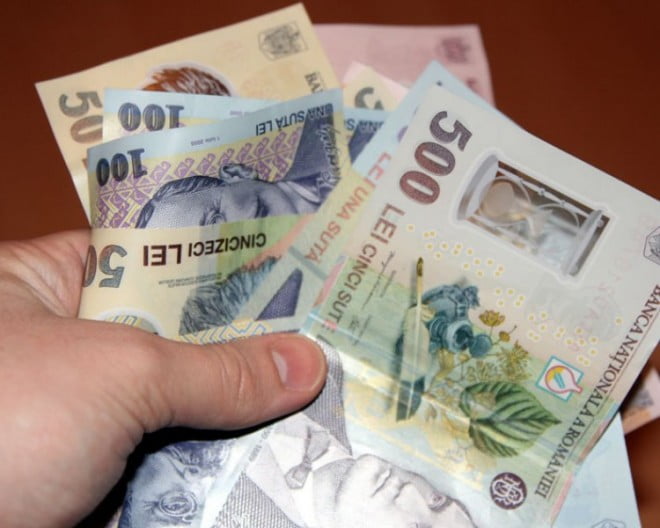Bătrînii, victime sigure pentru hoţi