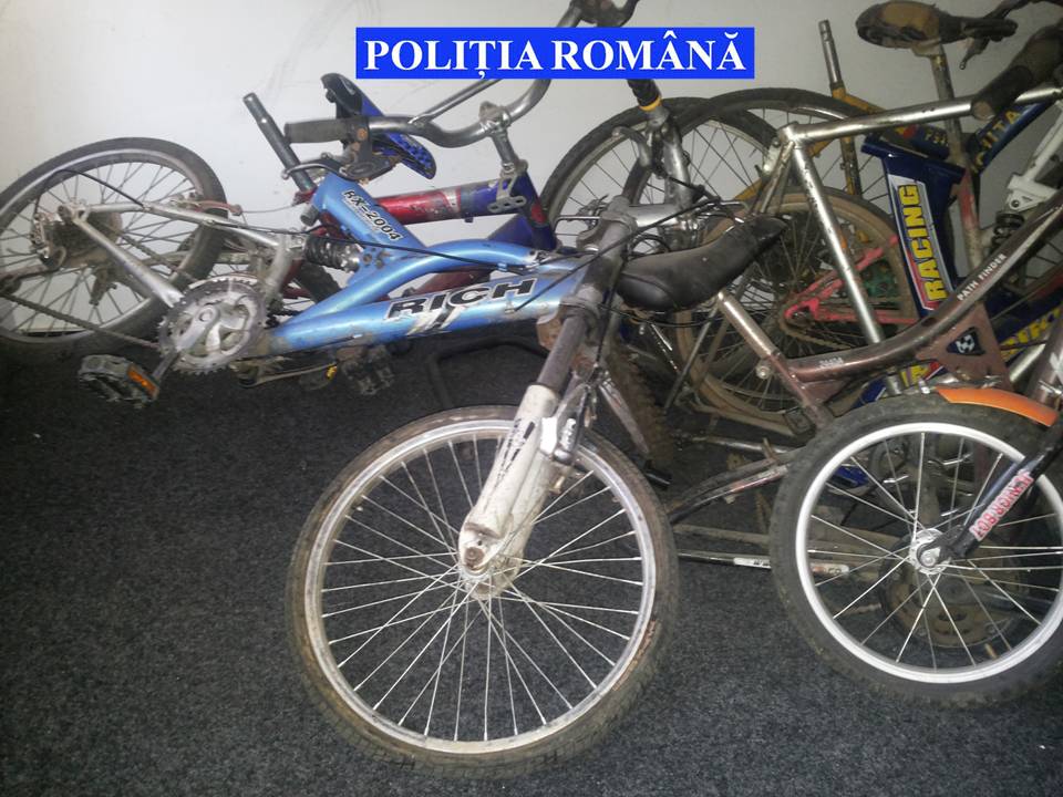Hoţ de biciclete, prins