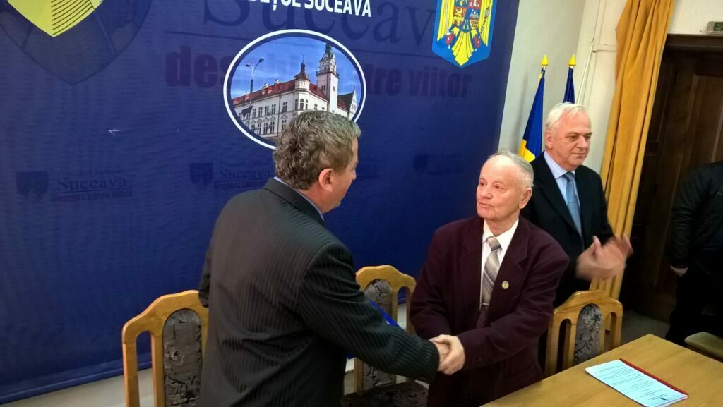 Generalul Zaharie, în cartea de onoare a Prefecturii