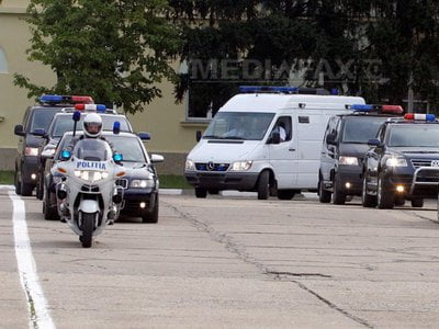 Coloana oficială de abuzatori