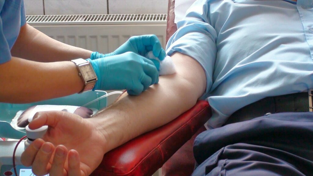 Sucevenii donează sînge pentru victimele de la Colectiv
