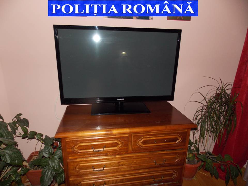 Bărbaţi reţinuţi pentru furt şi mărturie mincinoasă