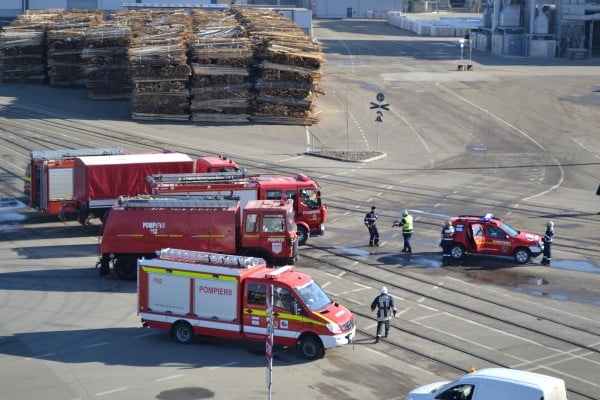 Exerciţiu de intervenţie în caz de caz de accident, la „Egger”