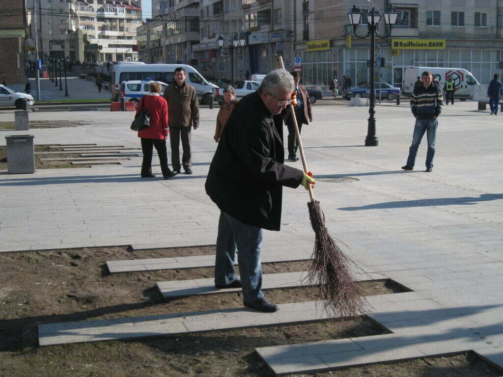 Toţi pentru curăţenia oraşului, campanie cu premii