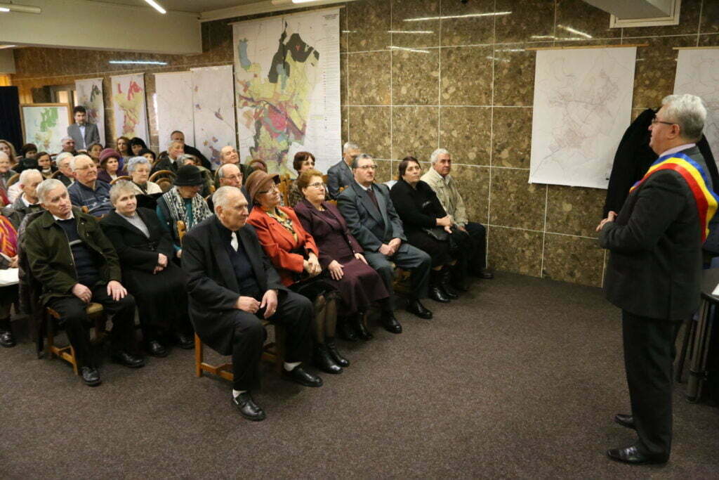 Lungu: Banii pentru biserici nu-s de la drumuri
