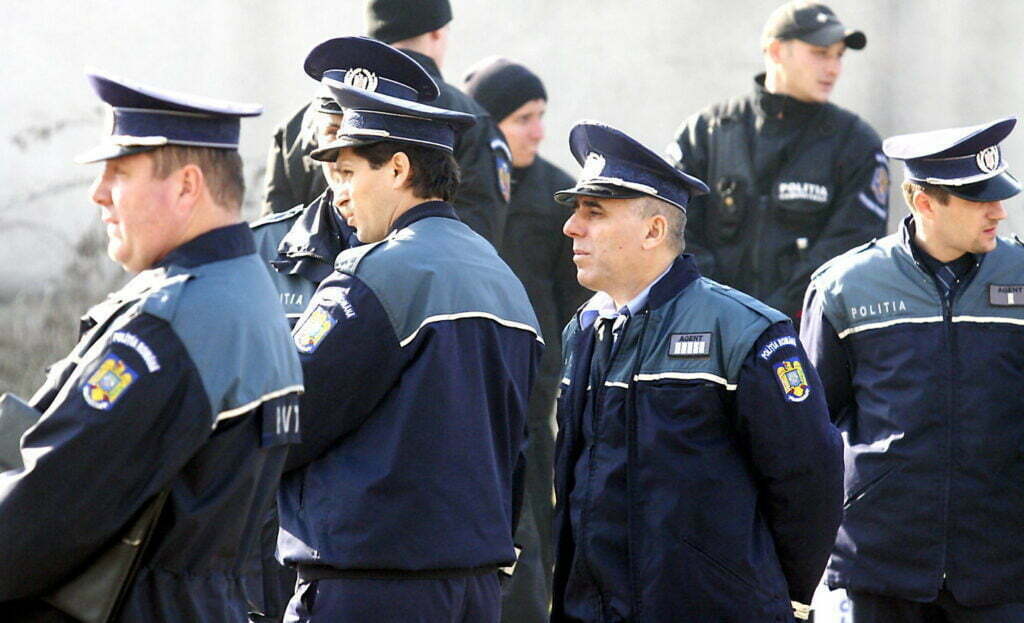 Forţe de poliţie sporite, de Paştele catolicilor